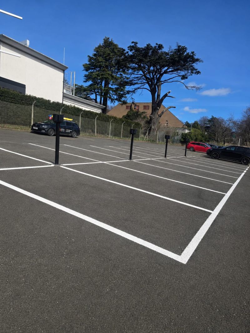 Edinburgh Zoo 16-bay EV charging hub with EV Kube